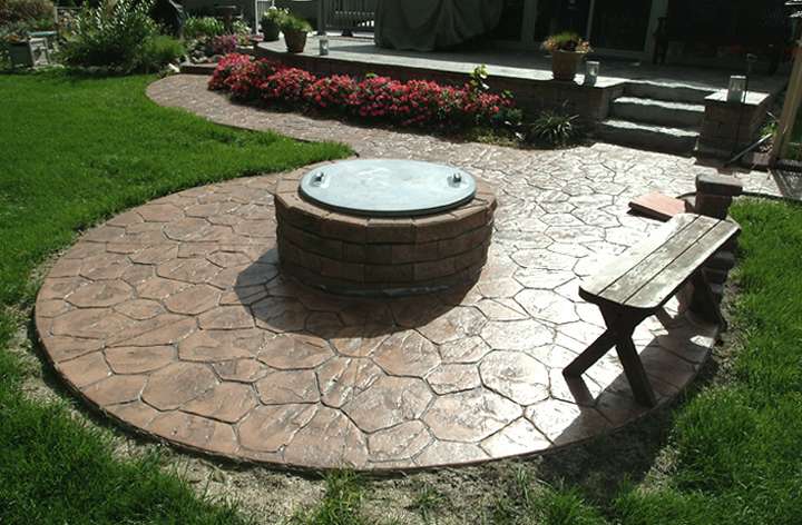 https://www.metropolitanconcrete.com/wp-content/uploads/2024/07/DSCF0158-custom-firepit_8_11zon.jpg